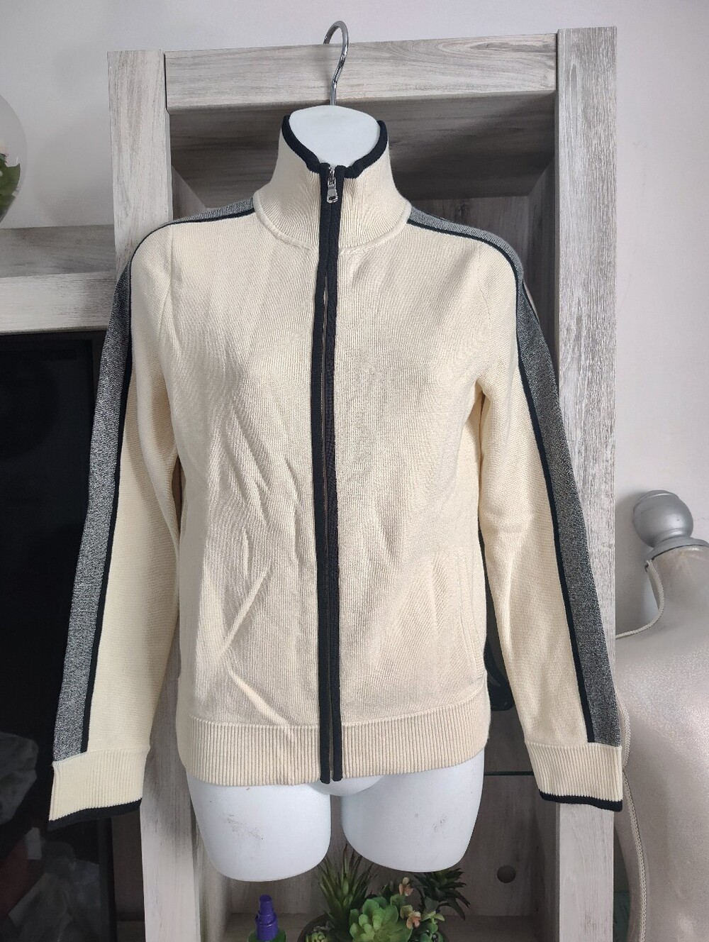 Ralph Lauren Cream Knit Jacket with Green Logo Patch Pit To Pit 17"